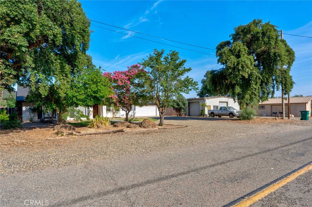 3289 Fresno Property Photo 10