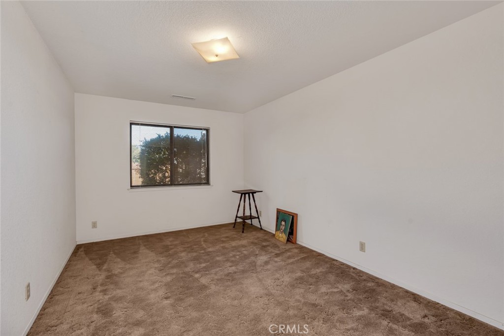3289 Fresno Property Photo 14