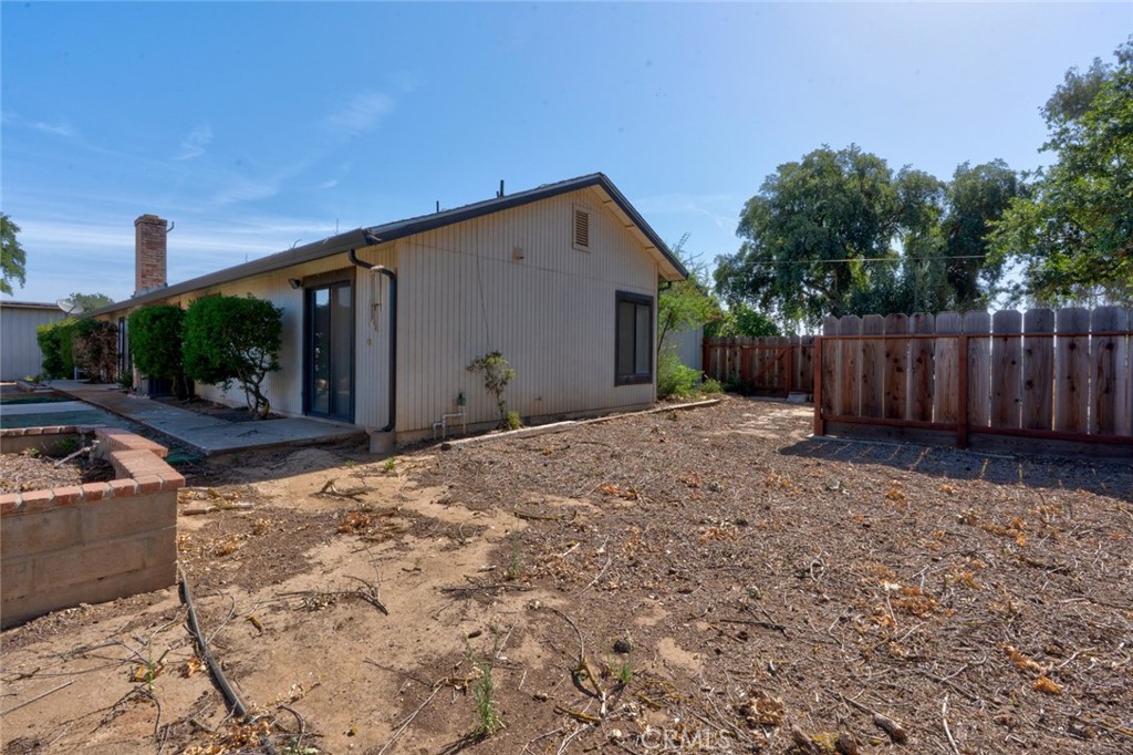 3289 Fresno Property Photo 45