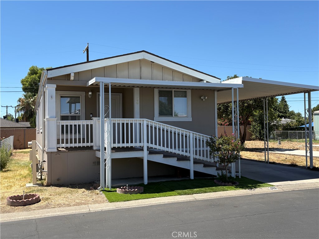 2499 Gerard 38 Property Photo 1