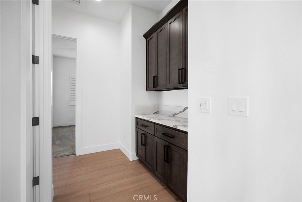 3394 Banbury Property Photo 18