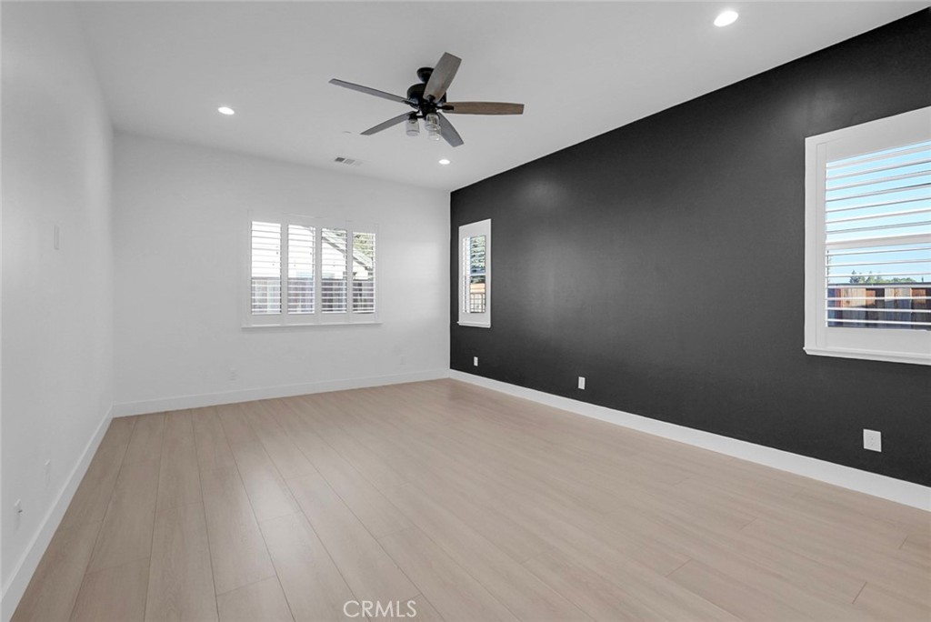 3394 Banbury Property Photo 19