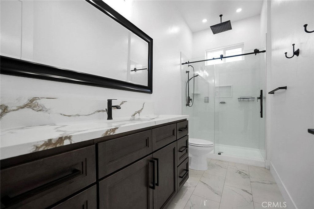3394 Banbury Property Photo 22