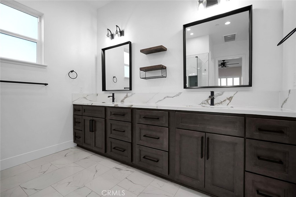 3394 Banbury Property Photo 25