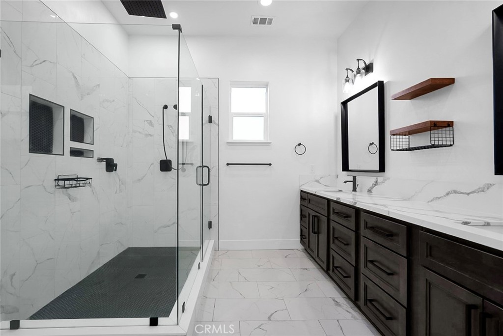 3394 Banbury Property Photo 26