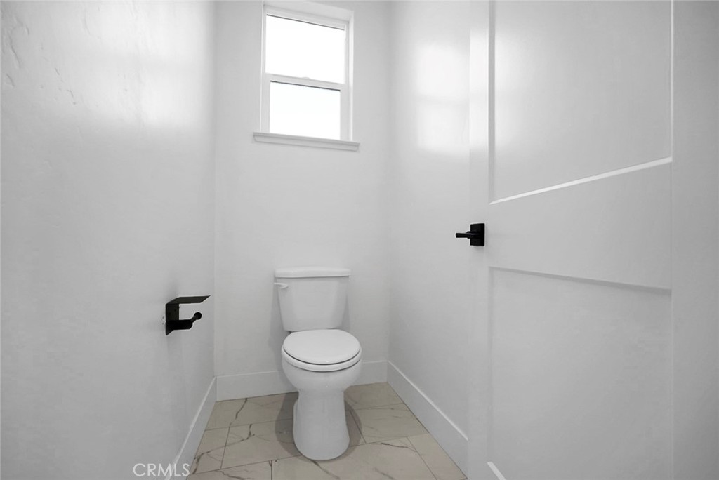 3394 Banbury Property Photo 27