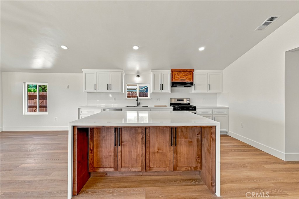 1340 Rita Mae Property Photo 17