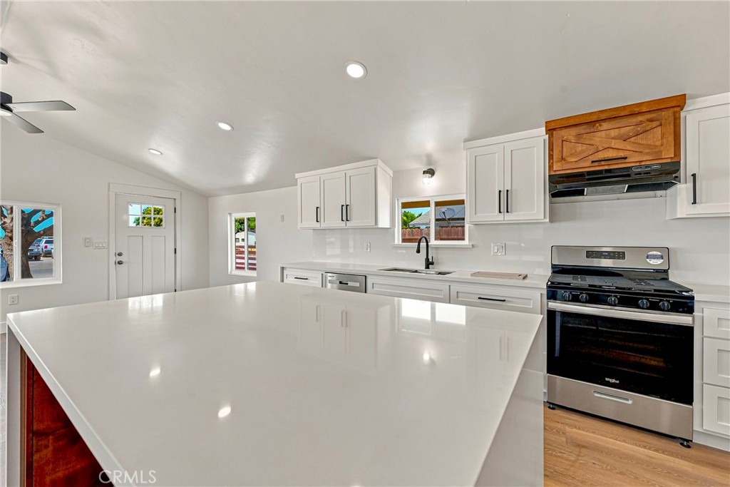 1340 Rita Mae Property Photo 18