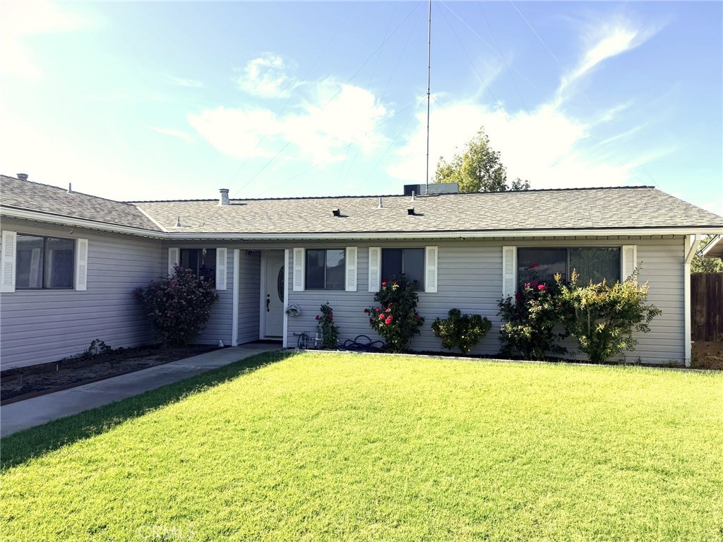 33 E Wallis Property Photo 1