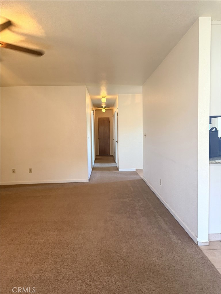 33 E Wallis Property Photo 8