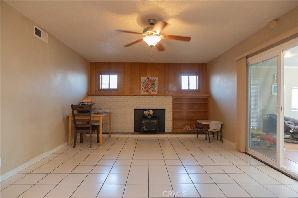 2617 Agnes Property Photo 10