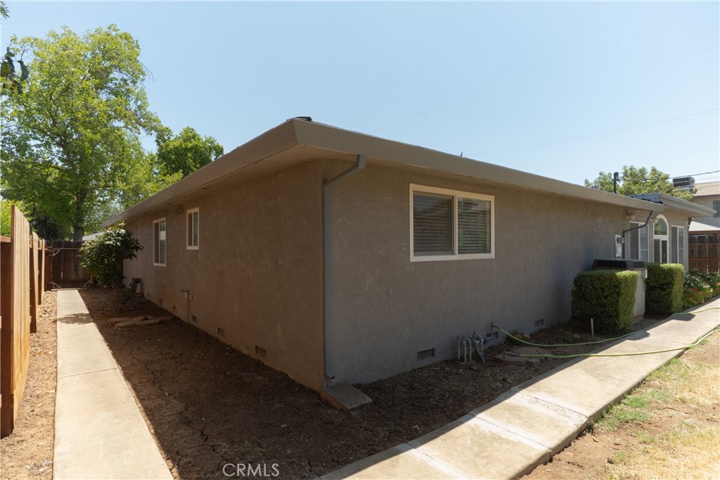 2617 Agnes Property Photo 33