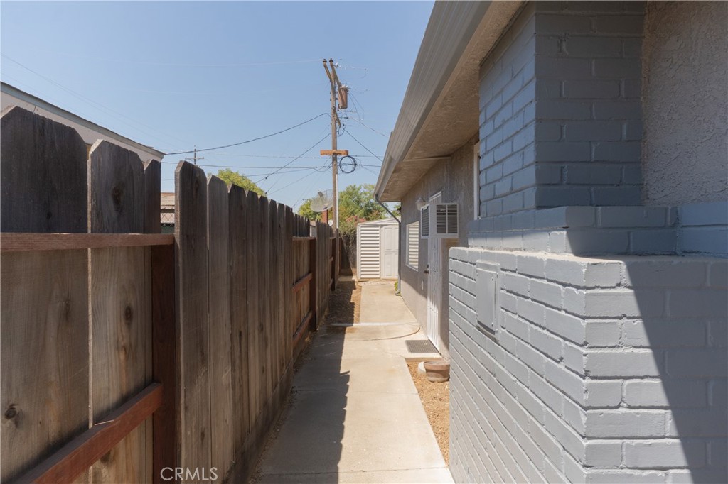 2617 Agnes Property Photo 35