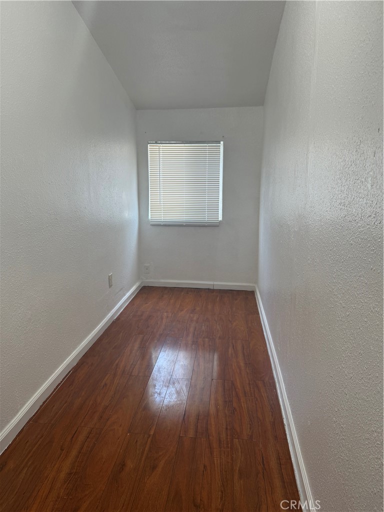 324 W 22nd Property Photo 15