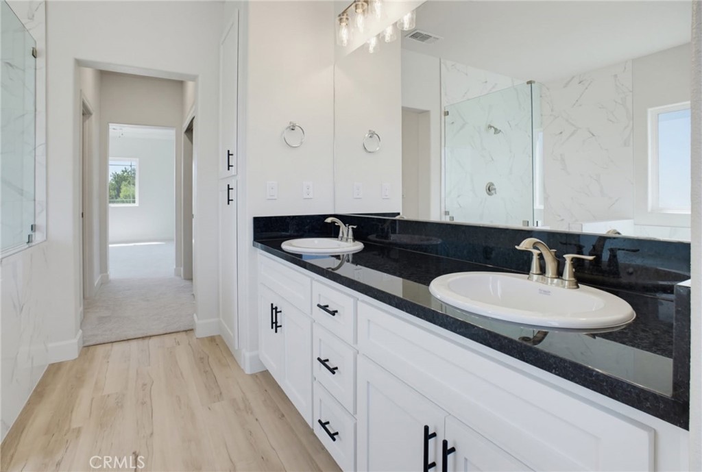 2943 Capella Dr Property Photo 7