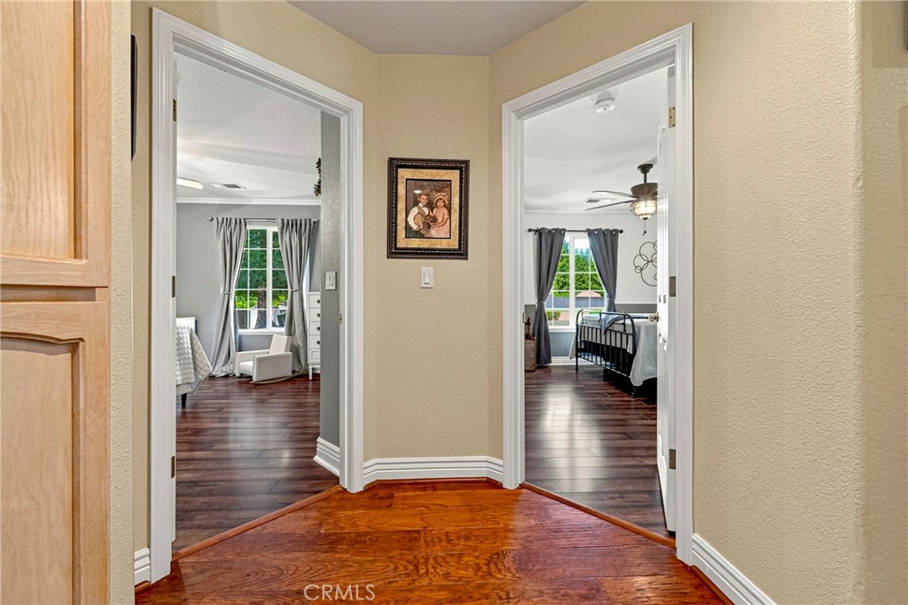 1060 Stratford Avenue Property Photo 31