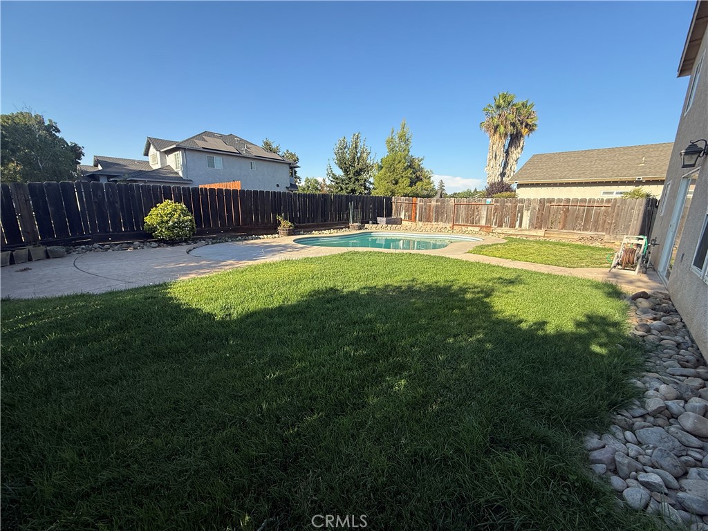 2095 Lynmarie Property Photo 4