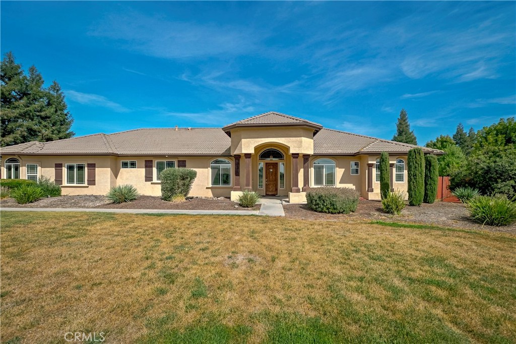 1702 Joeys Property Photo 4