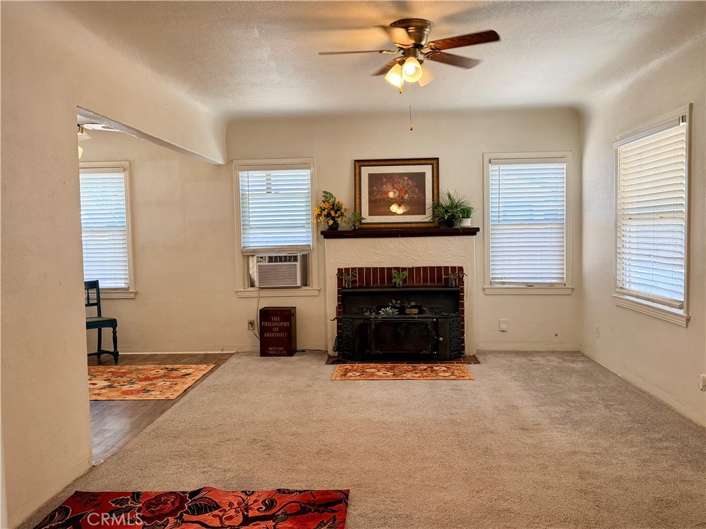 2033 Highland Property Photo 3