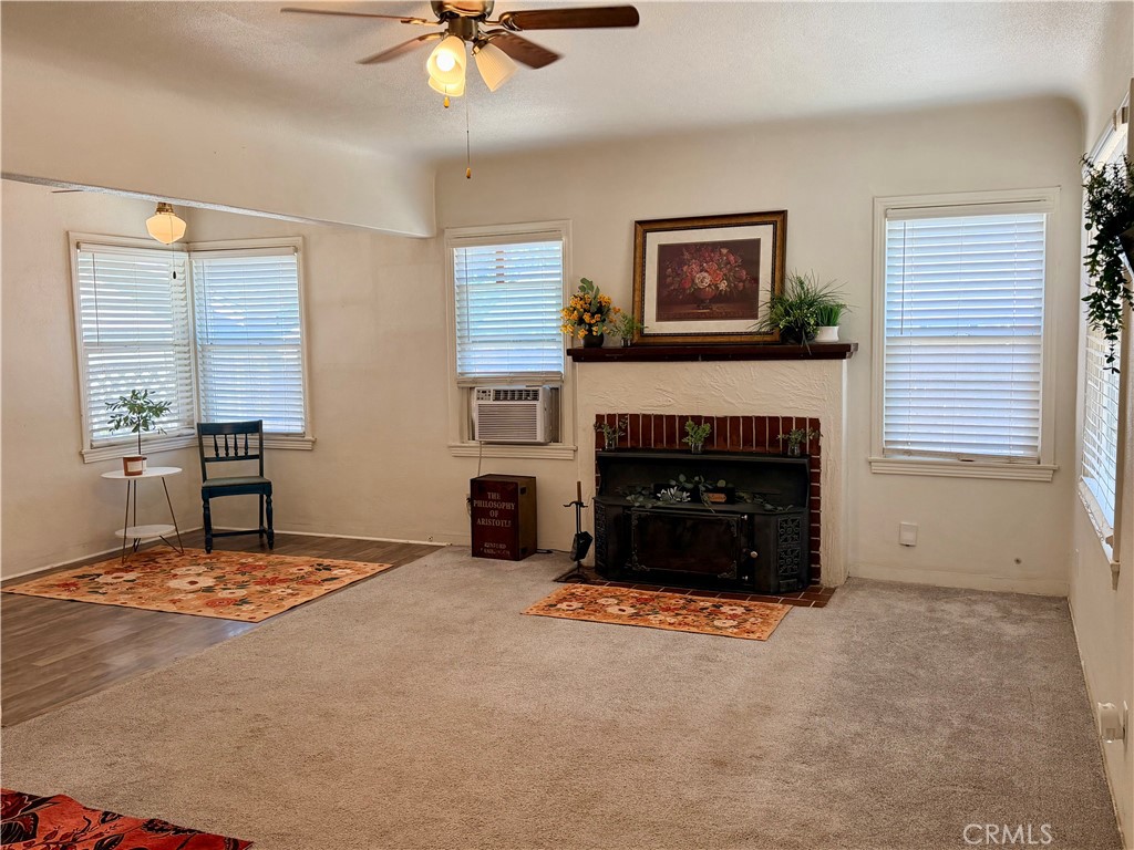 2033 Highland Property Photo 4