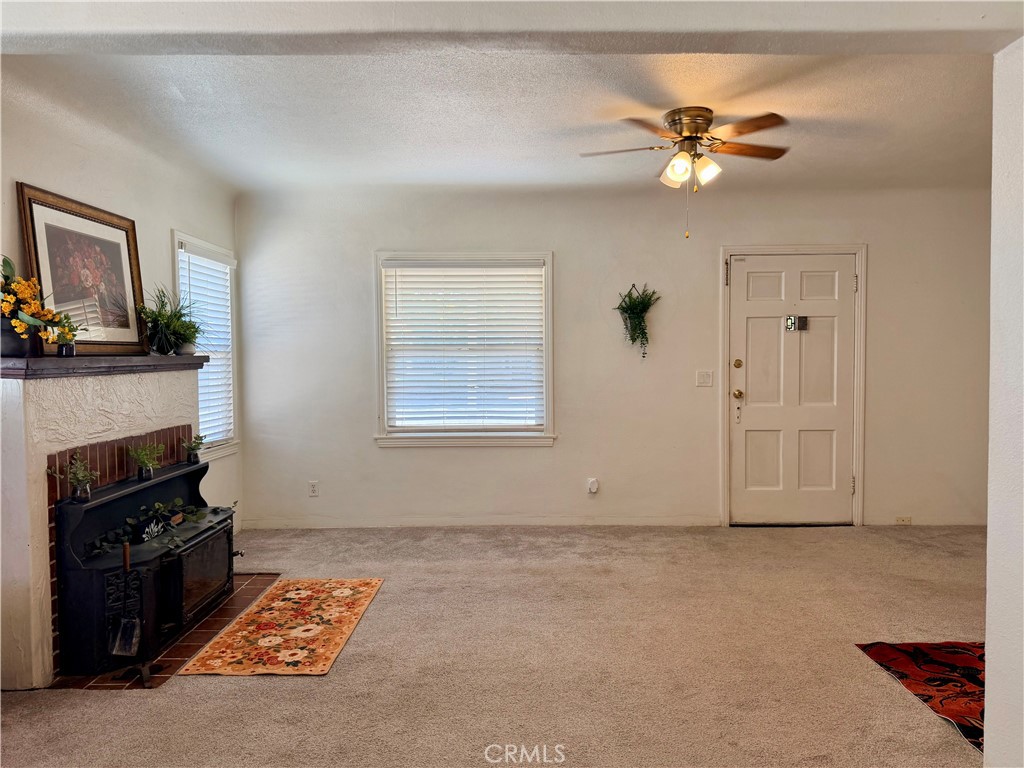 2033 Highland Property Photo 8