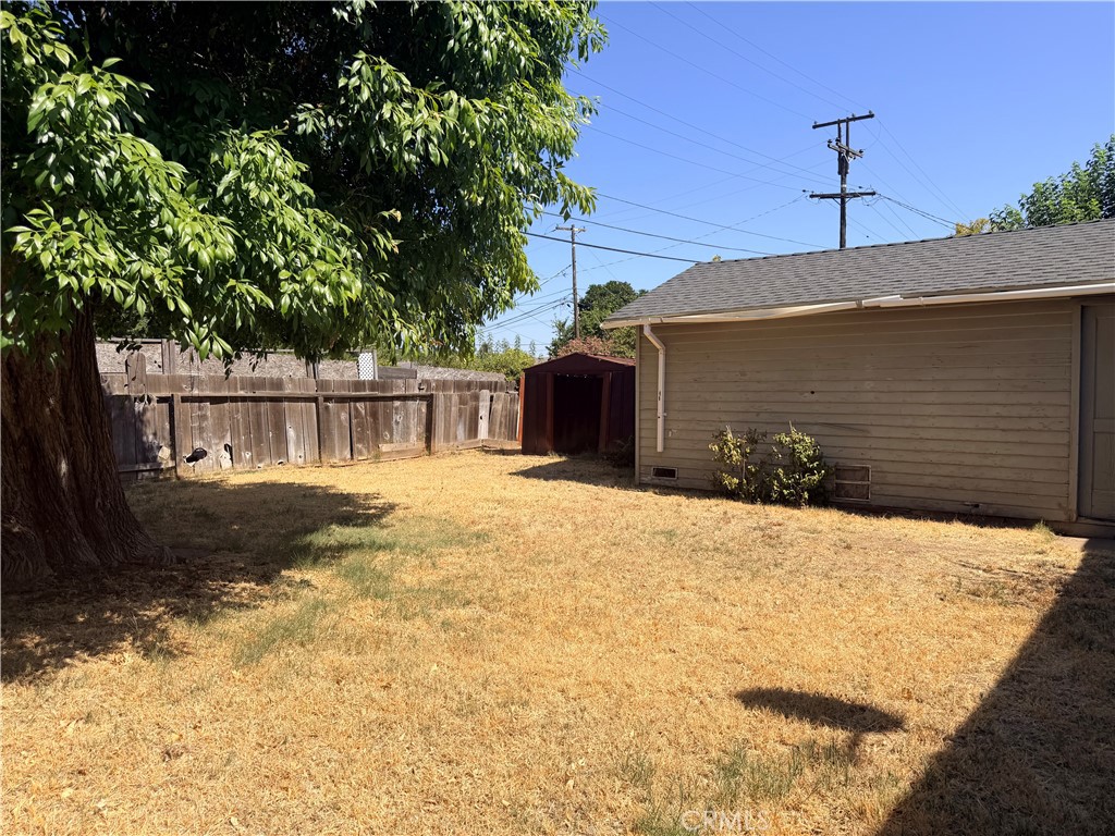 2033 Highland Property Photo 39