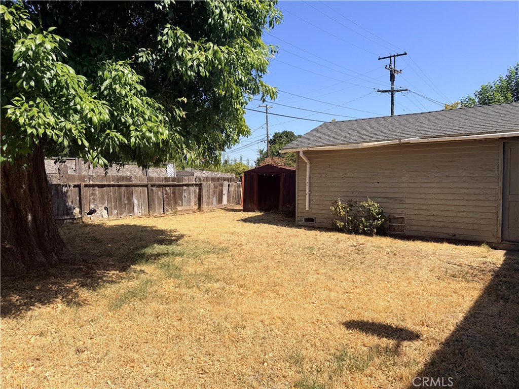 2033 Highland Property Photo 39