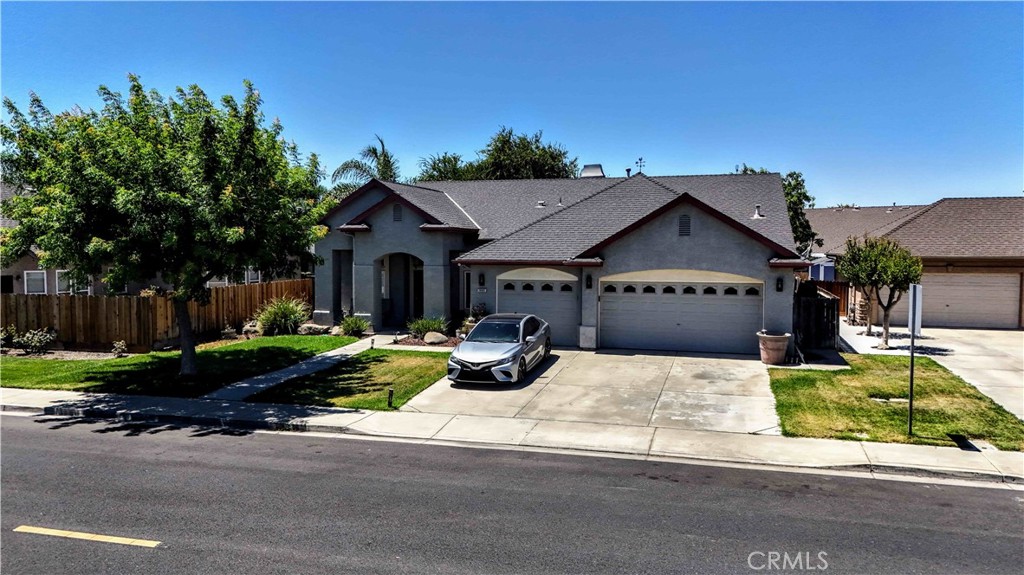 1801 Tully Property Photo 1