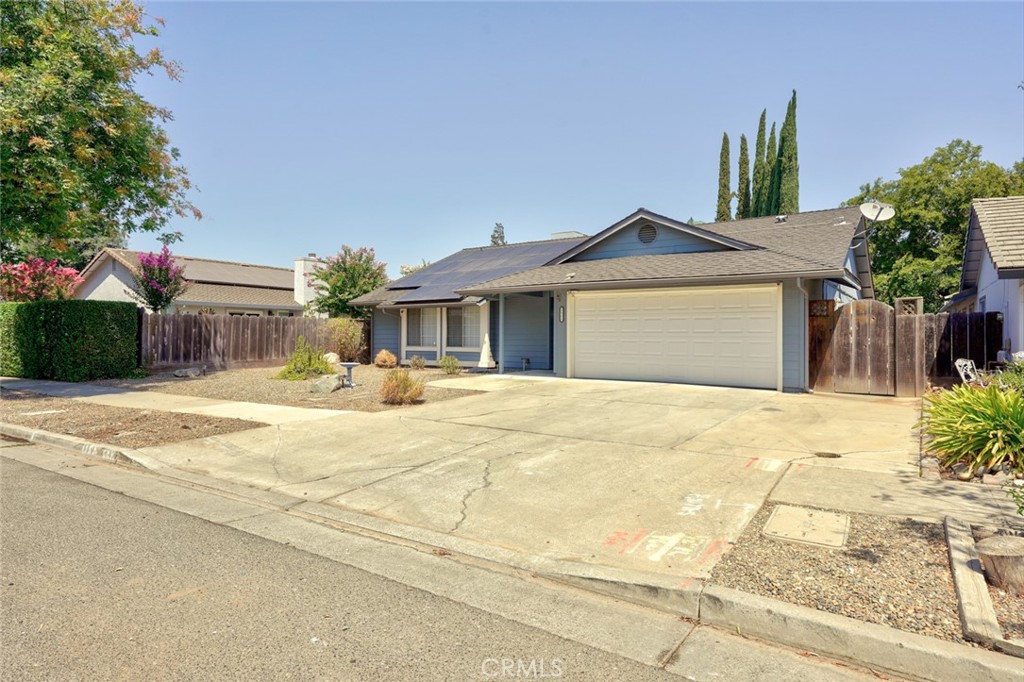 1111 E Donna Drive Property Photo 6