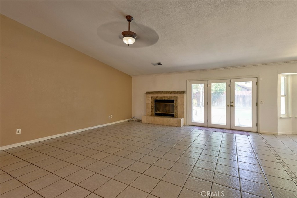 1111 E Donna Drive Property Photo 8