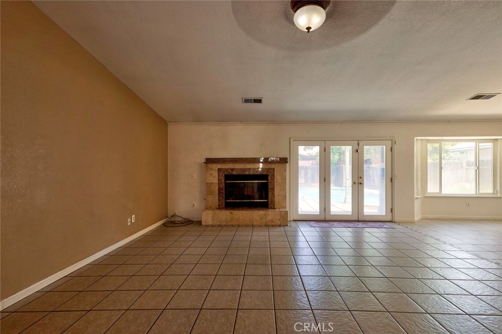 1111 E Donna Drive Property Photo 9