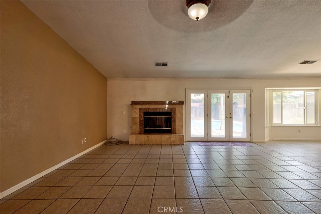1111 E Donna Drive Property Photo 9