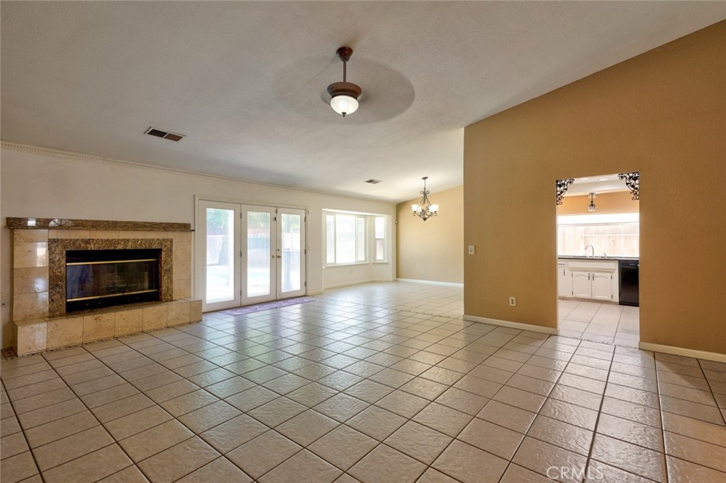 1111 E Donna Drive Property Photo 10