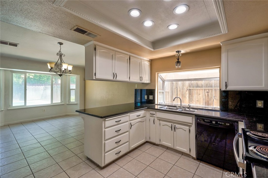 1111 E Donna Drive Property Photo 21
