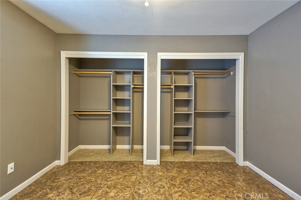 1111 E Donna Drive Property Photo 28