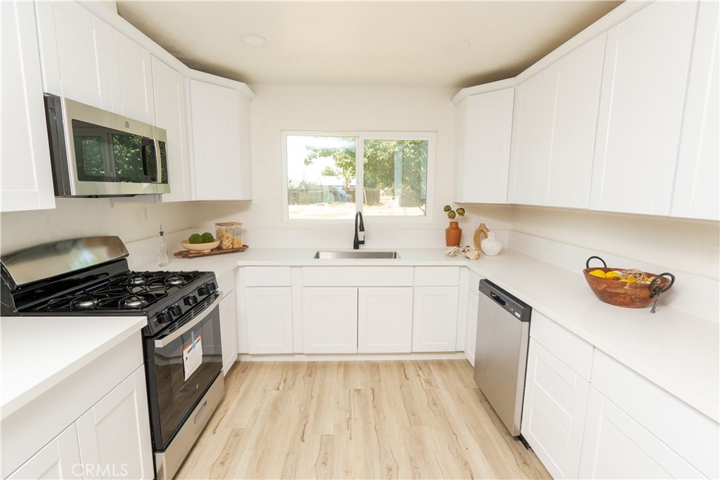 112 Riverside Property Photo 8