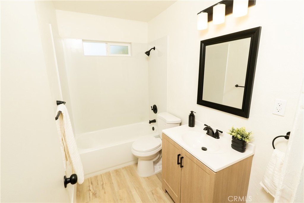 112 Riverside Property Photo 15