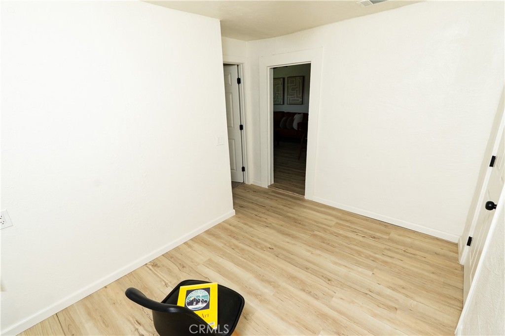 112 Riverside Property Photo 23