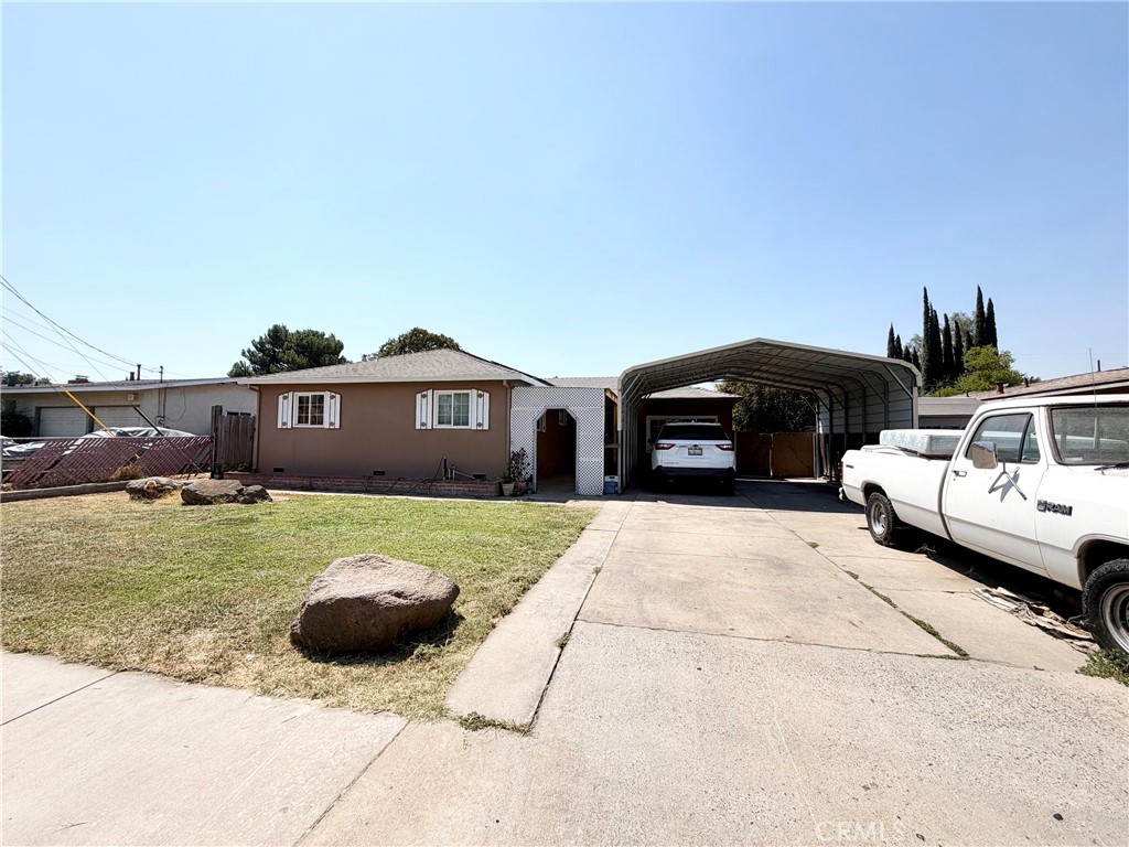1720 E 26th Property Photo 1