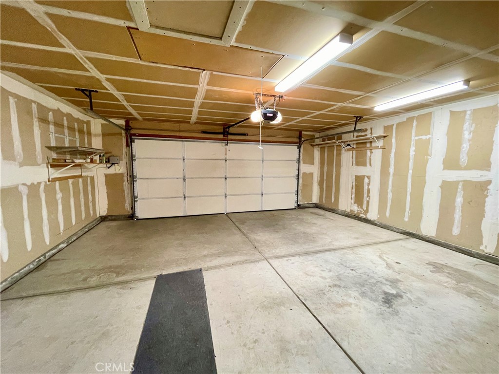 887 Purdue Court Property Photo 31