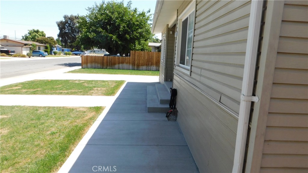 1780 W 8th Property Photo 4