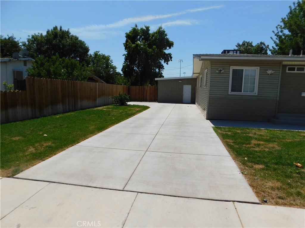 1780 W 8th Property Photo 6