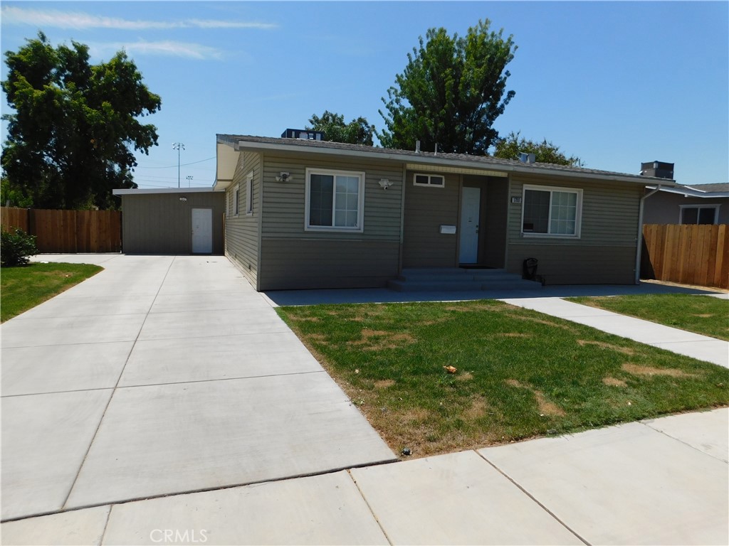 1780 W 8th Property Photo 7