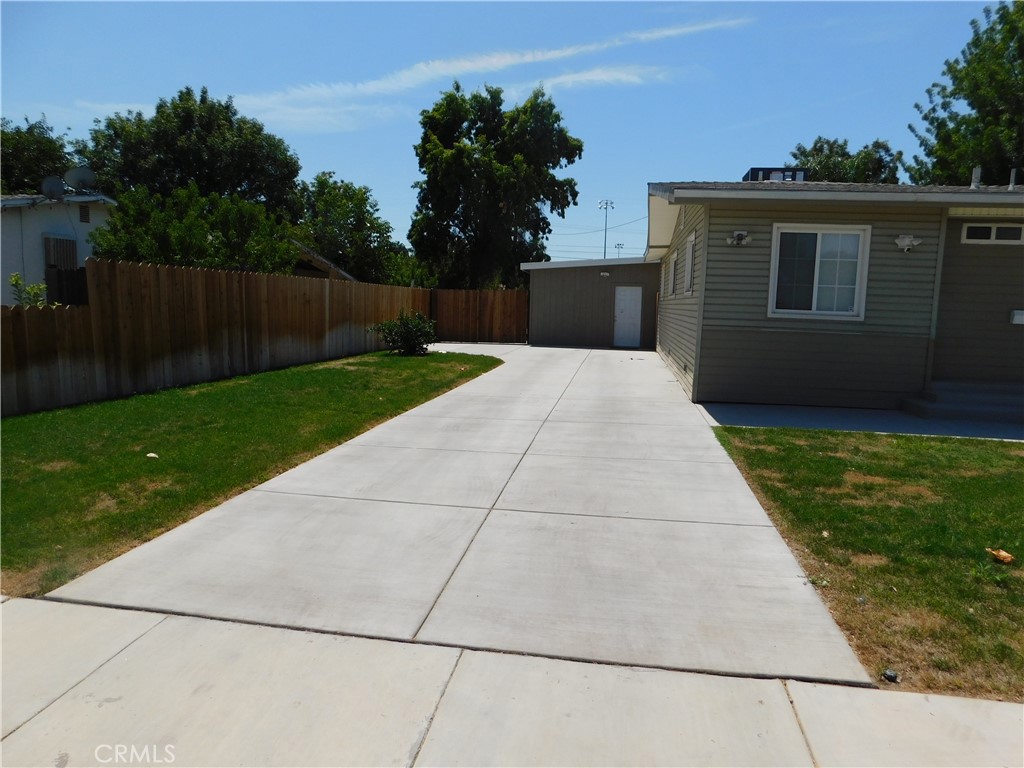 1780 W 8th Property Photo 23