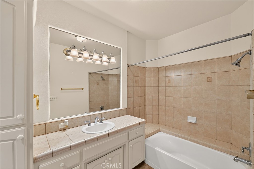 3077 Express Court Property Photo 25
