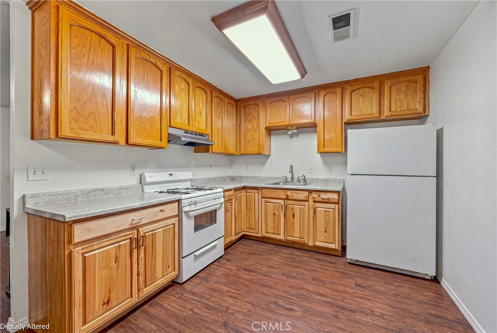 9566 E Broadway Property Photo 21