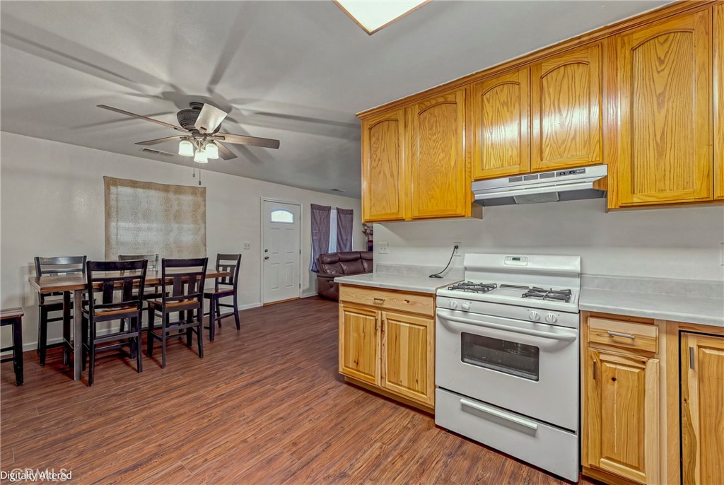 9566 E Broadway Property Photo 22