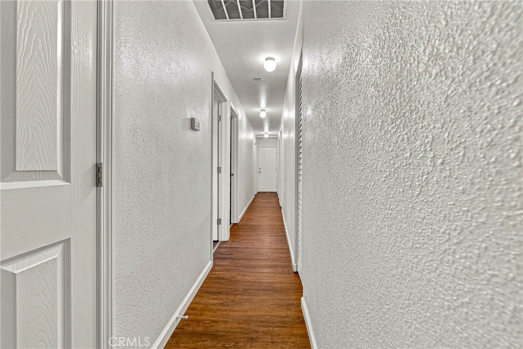 9566 E Broadway Property Photo 25