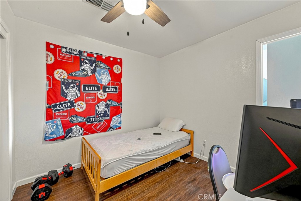9566 E Broadway Property Photo 28