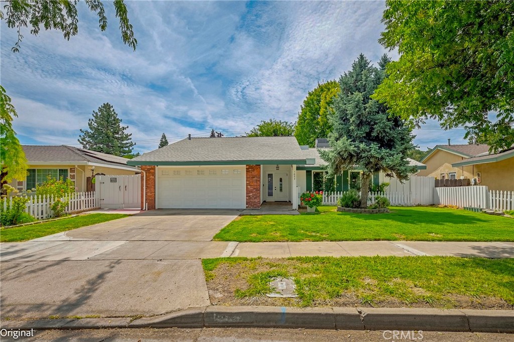 1052 Northwood Property Photo 1
